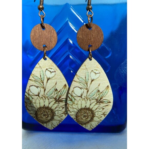 Earrings Teardrop Wooden Nature Design Very Lightweight Dangle Stylish Unique - Picture 2 of 5